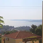 Maria's Garden لاسي